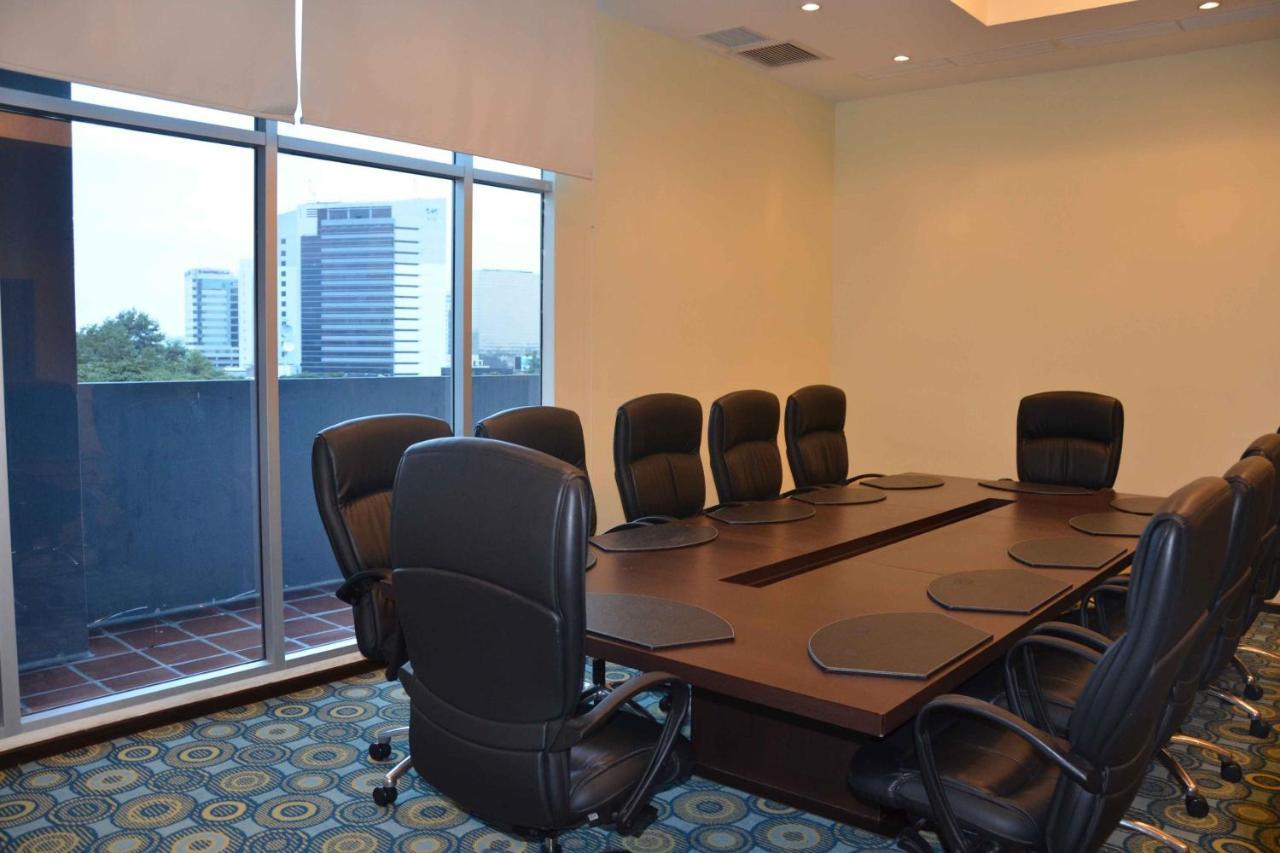 Courtyard By Marriott Guayaquil Hotel Luaran gambar