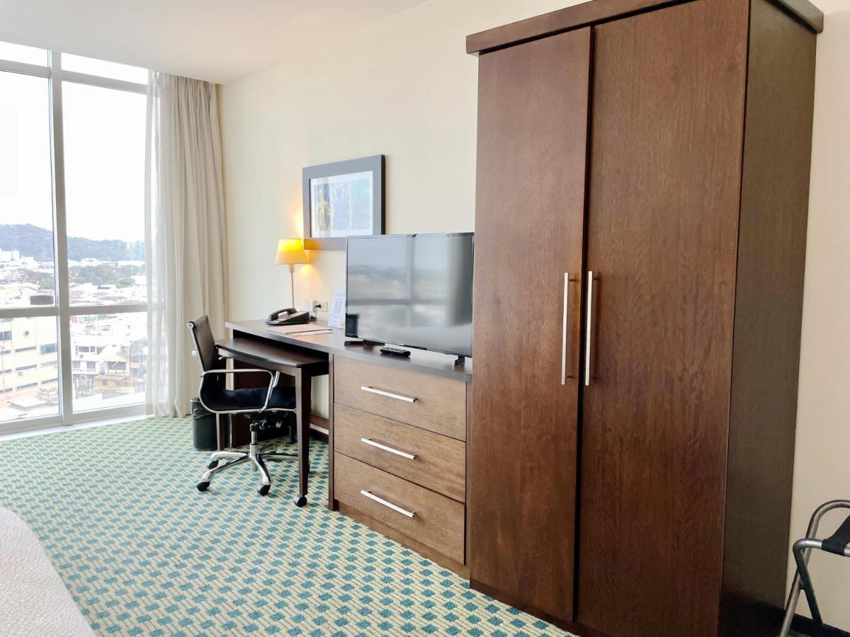 Courtyard By Marriott Guayaquil Hotel Luaran gambar